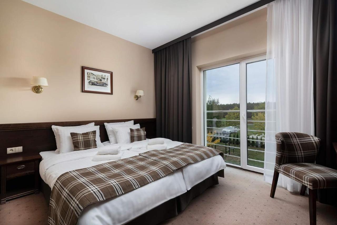 Oleśnica The Amber Business & Spa Hotel מראה חיצוני תמונה