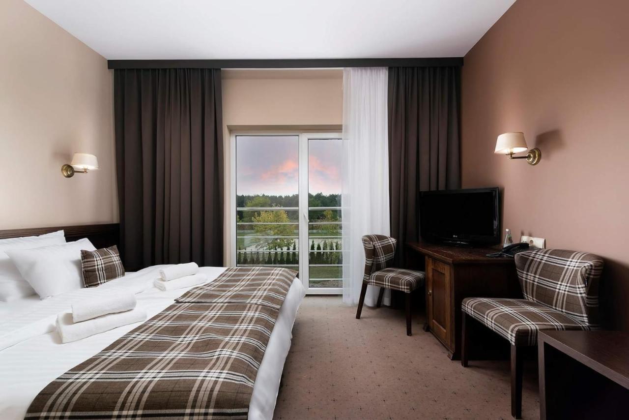 Oleśnica The Amber Business & Spa Hotel מראה חיצוני תמונה