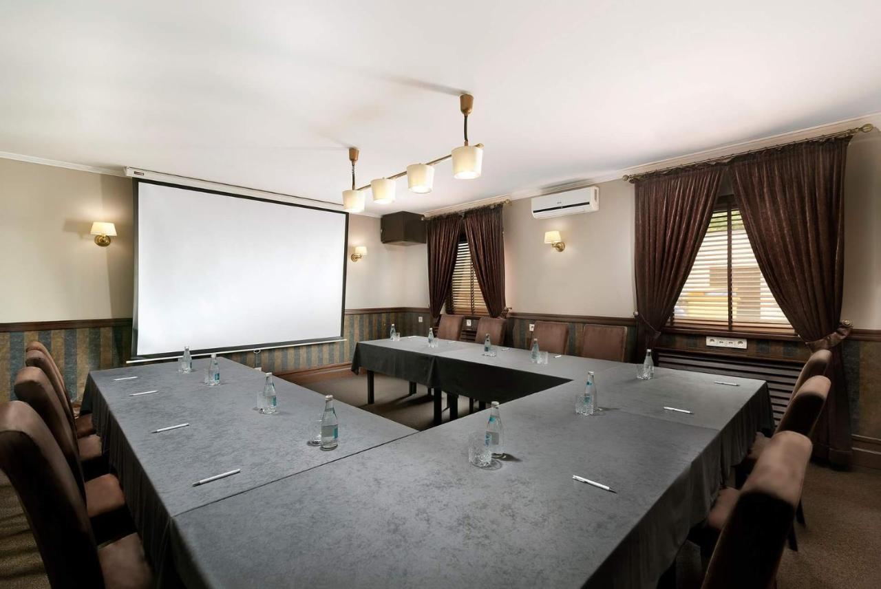 Oleśnica The Amber Business & Spa Hotel מראה חיצוני תמונה