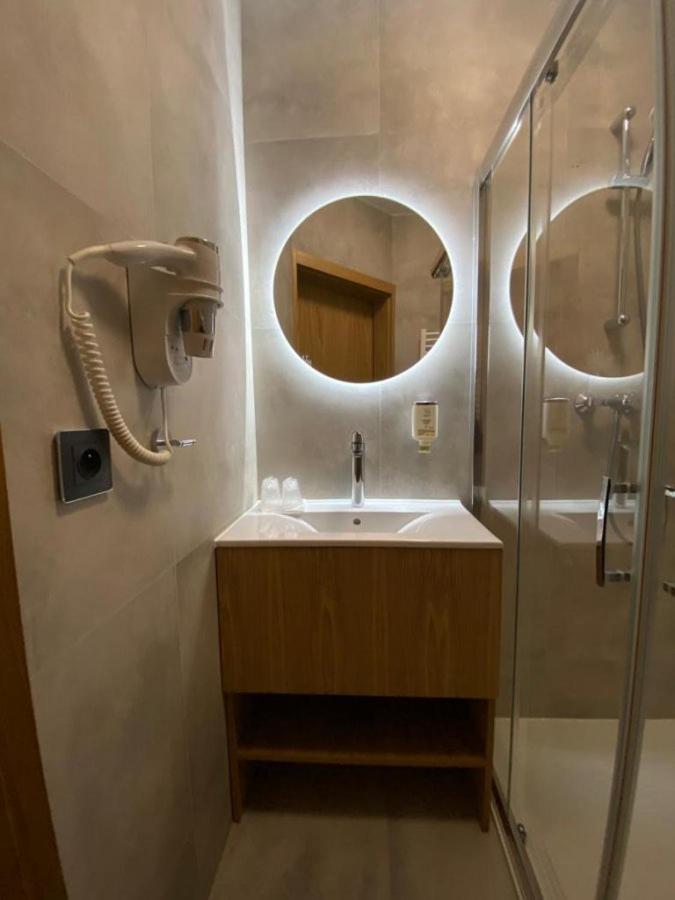 Oleśnica The Amber Business & Spa Hotel מראה חיצוני תמונה
