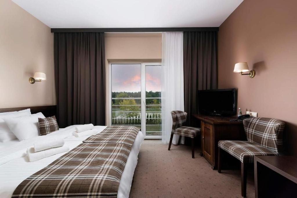 Oleśnica The Amber Business & Spa Hotel מראה חיצוני תמונה