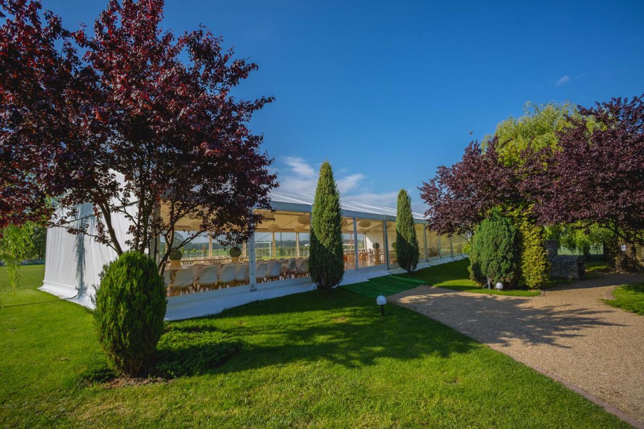 Oleśnica The Amber Business & Spa Hotel מראה חיצוני תמונה